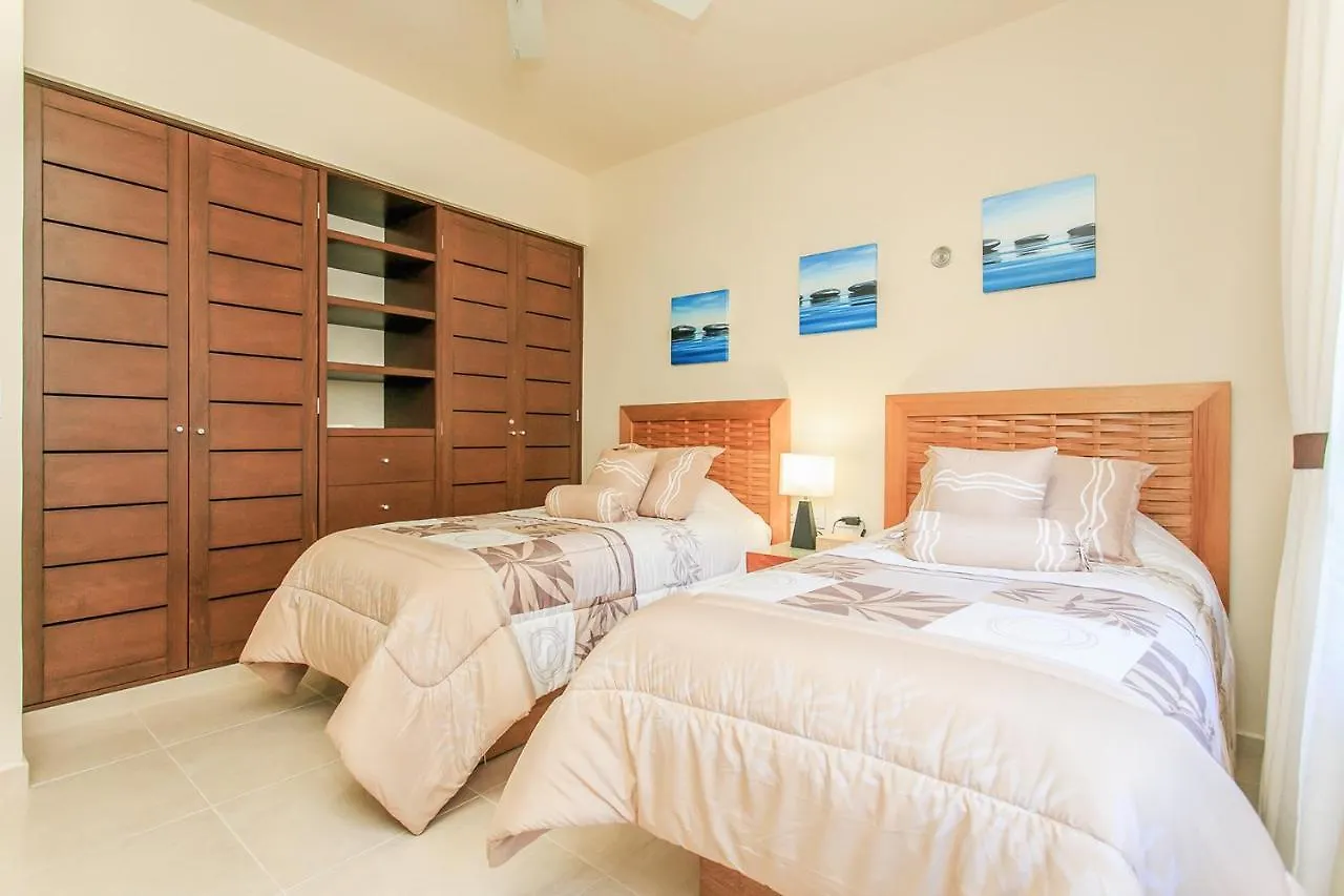 Condo Complex With An Alluring Pool & Tropical Vibes By Stella Rentals! Tulum