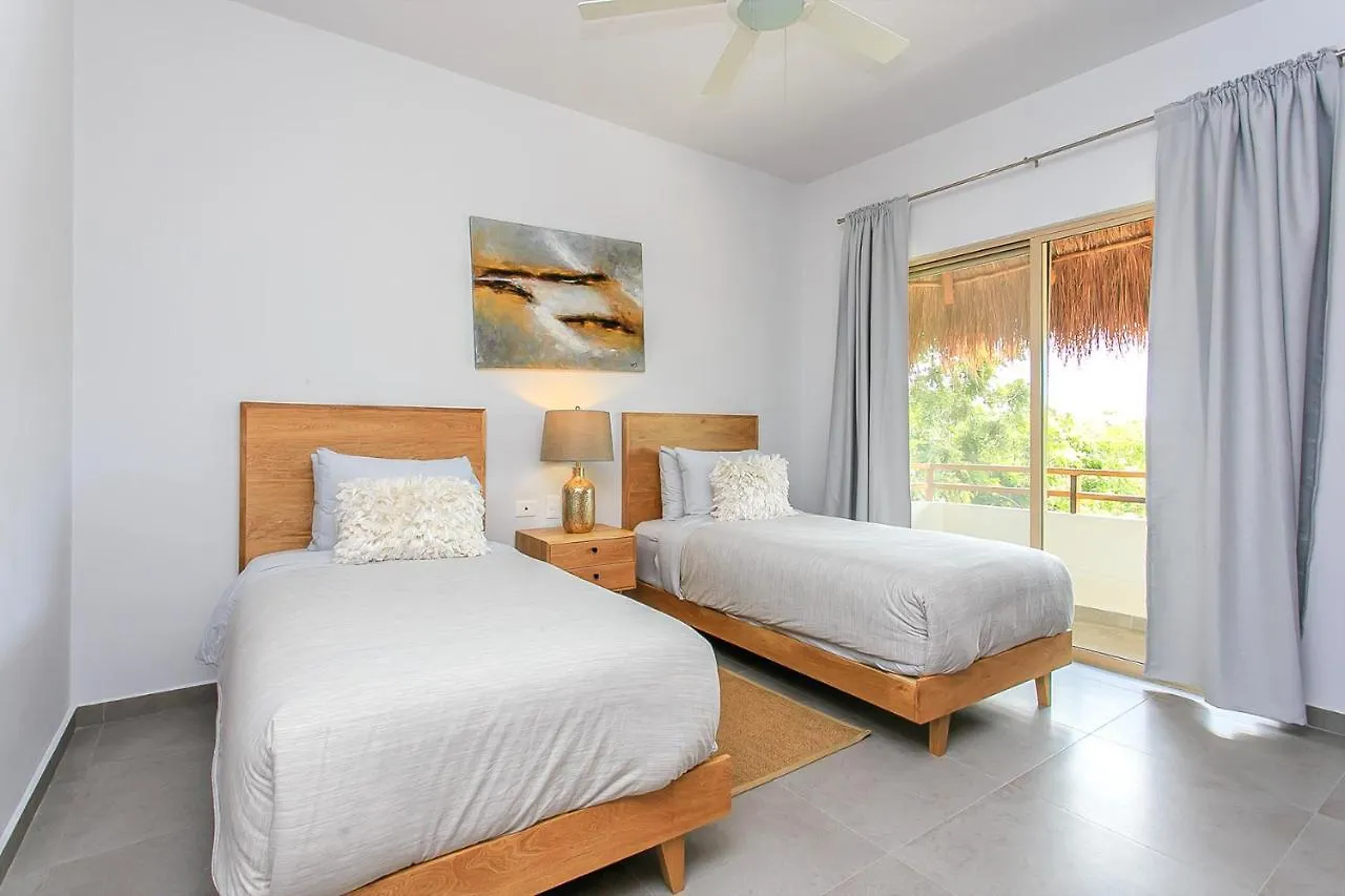 Condo Complex With An Alluring Pool & Tropical Vibes By Stella Rentals! Tulum Apartment