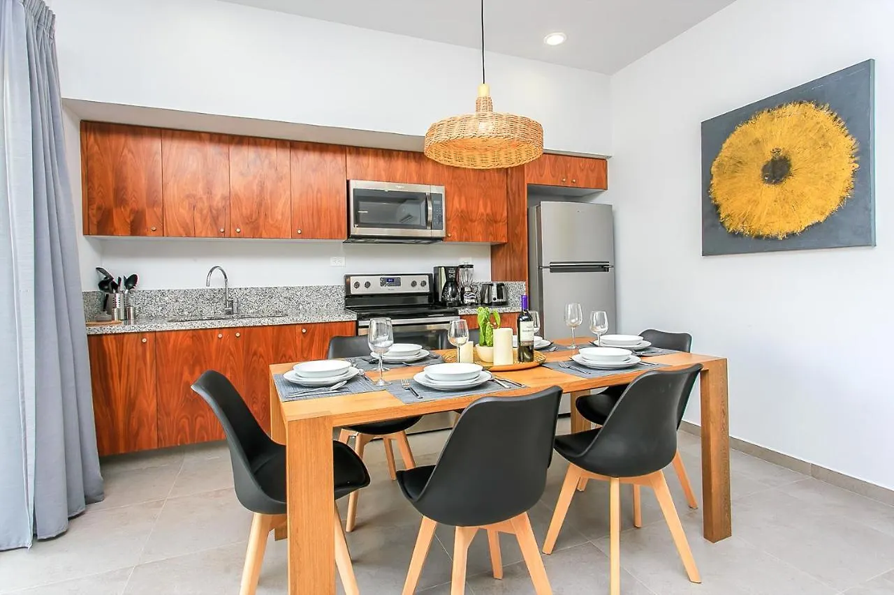 Condo Complex With An Alluring Pool & Tropical Vibes By Stella Rentals! Tulum 0*,