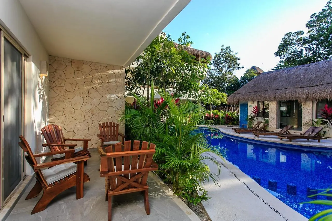 Condo Complex With An Alluring Pool & Tropical Vibes By Stella Rentals! Tulum